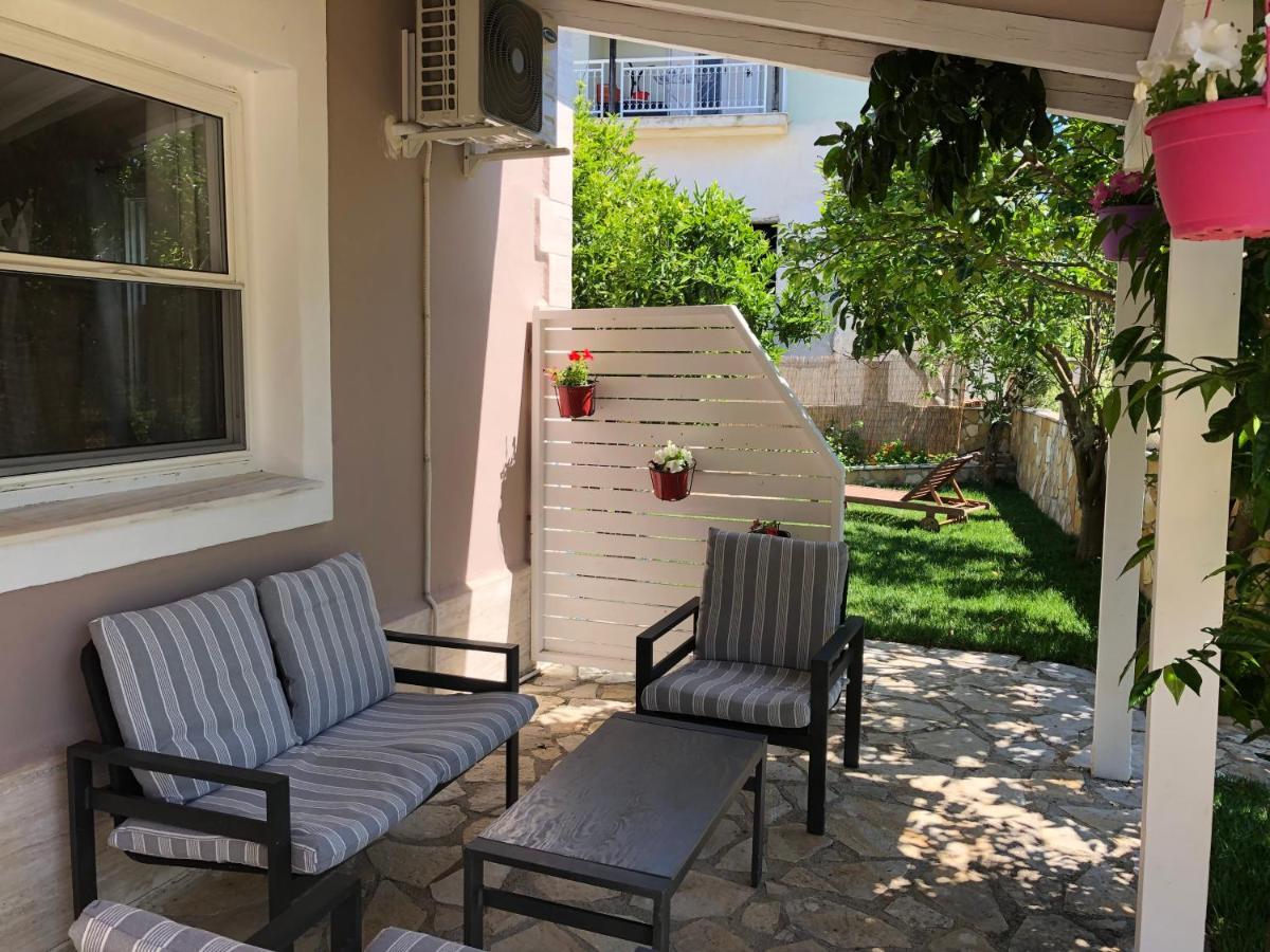 Petros & Apartment
