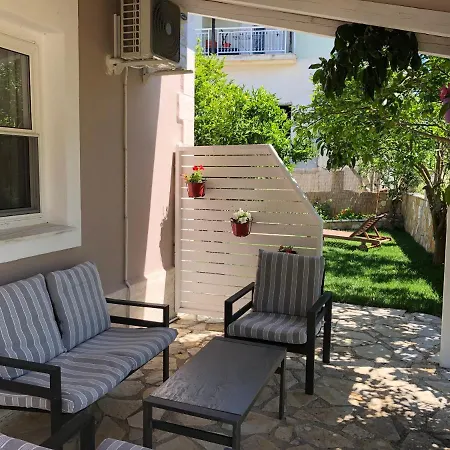 Petros Rooms & Apartments Lixouri Exterior photo